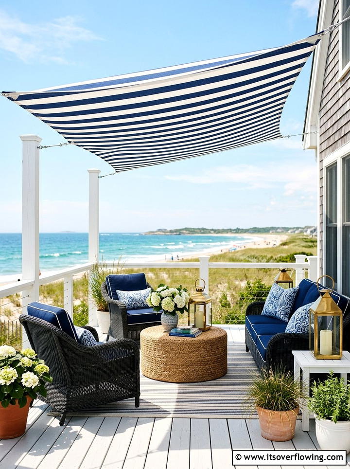 Striped shade sail outdoor decor - 25 garden decor ideas with shade sails
