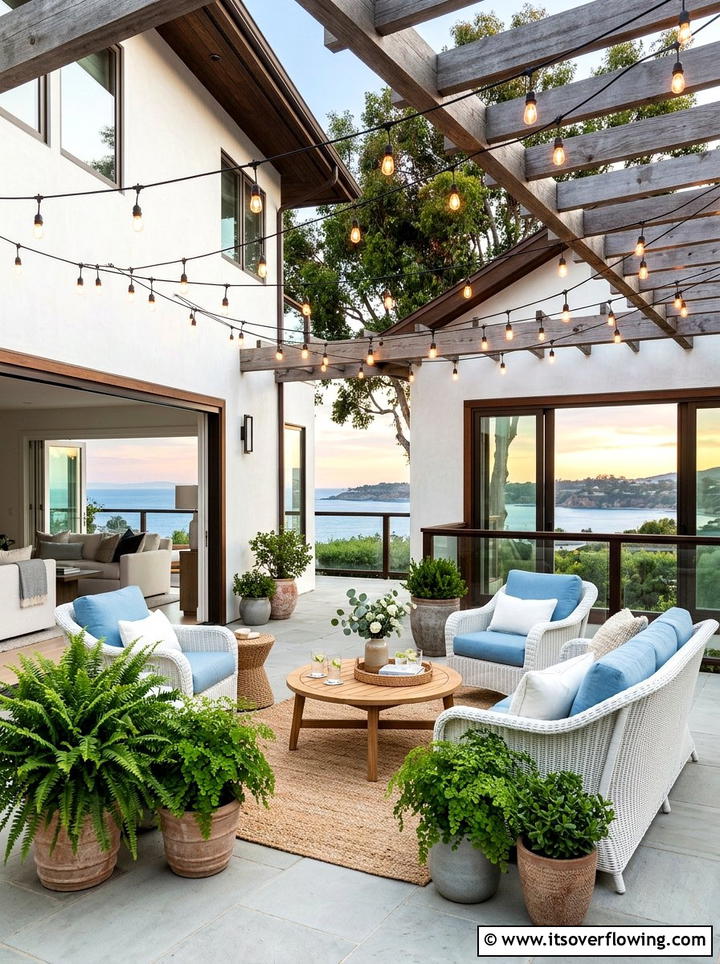 Summer String Lighting - 25 backyard decorating ideas with seasonal decor