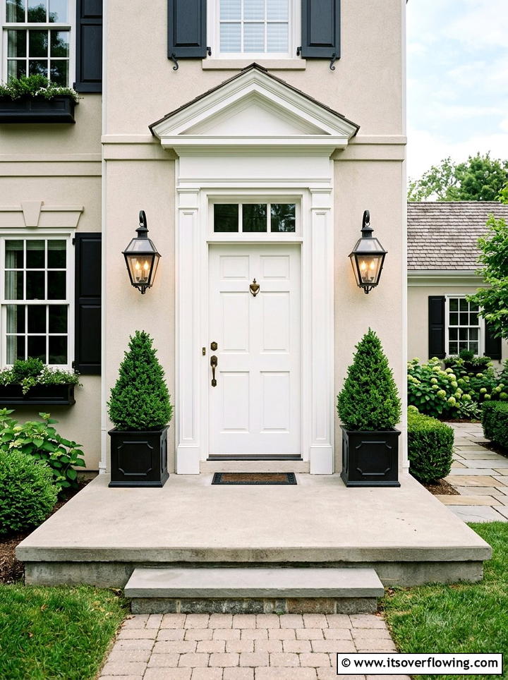 Symmetrical Door Lantern - 25 front porch ideas with lanterns