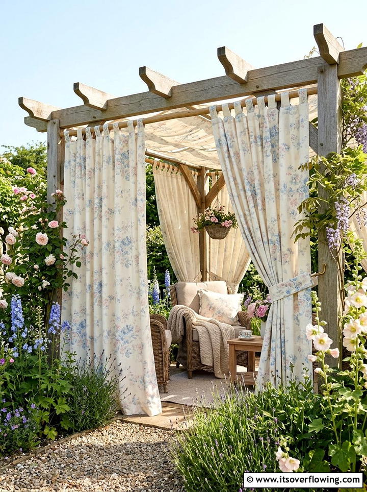 Tab top pergola drapes - 25 backyard ideas with pergola curtains