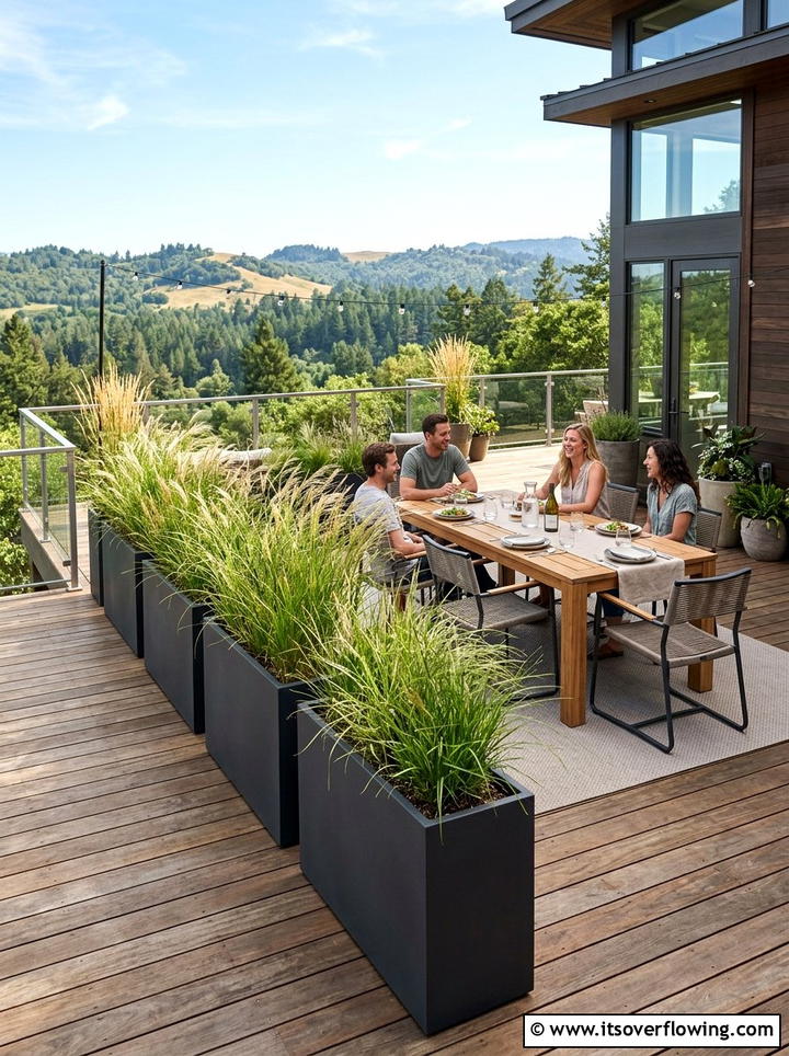 Tall Garden Planters - 25 backyard ideas for privacy