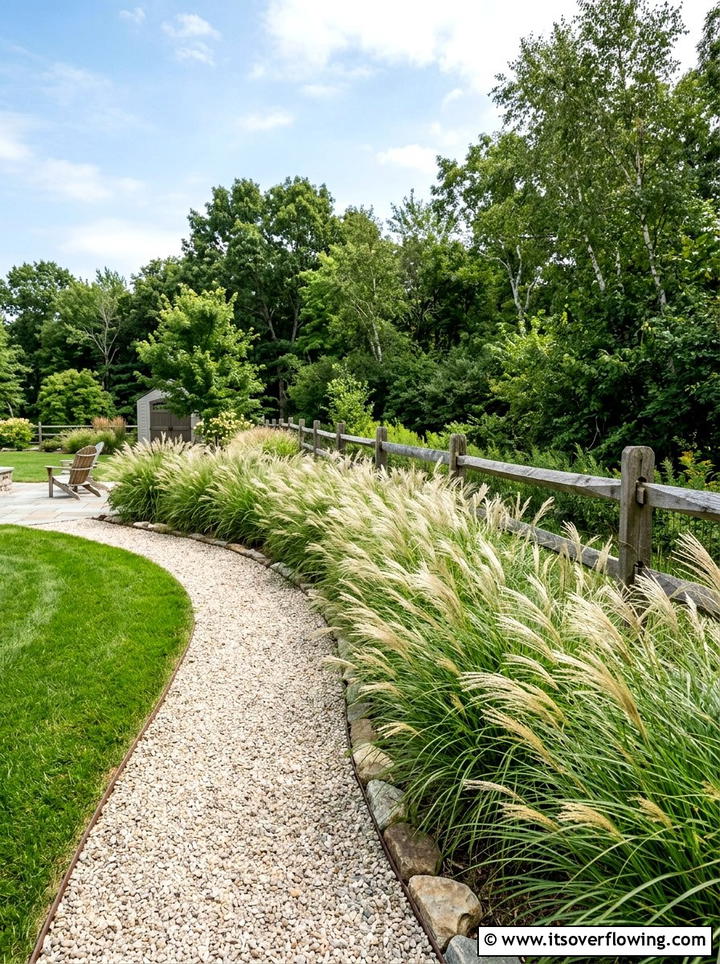 Tall Grass Perimeter - 25 backyard ideas with zen style