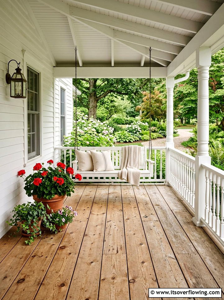 Traditional porch pine floorboards - 25 front porch ideas with wood floor