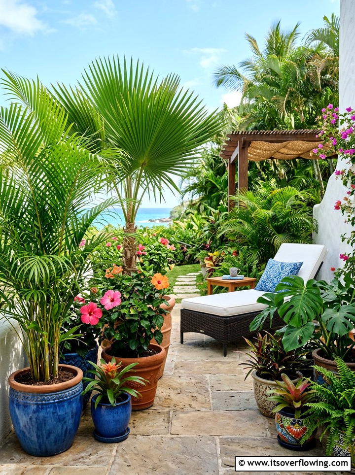 Tropical Patio Plants - 25 creative garden ideas for suburban homes