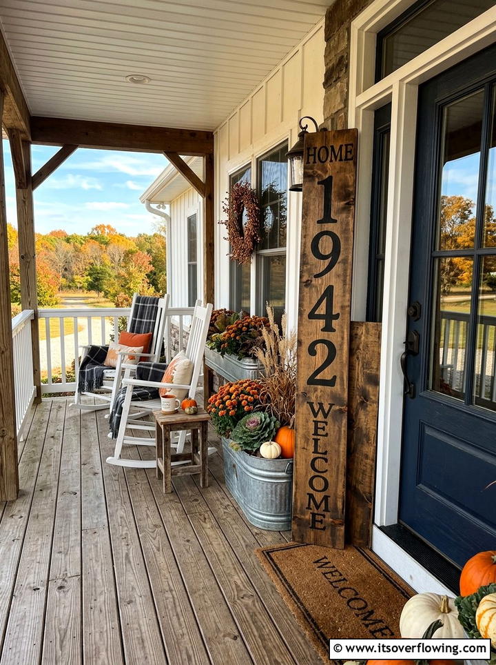 Vertical wooden porch sign - 25 front porch ideas with house numbers