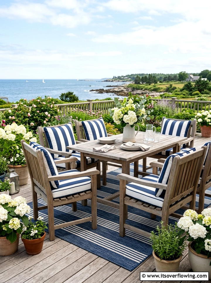 Water feature with lounge chairs - 25 backyard decorating ideas with cozy lounge setup