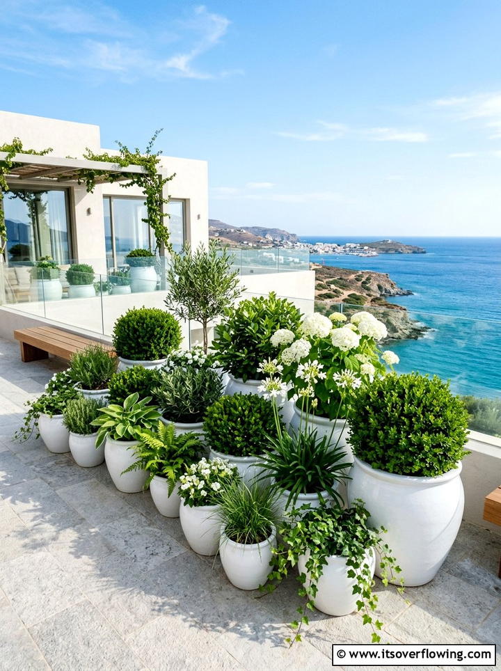 White Ceramic Pot Garden - 25 backyard ideas with pot clusters