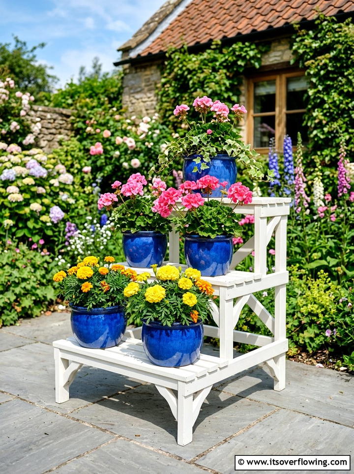 White Step Plant Stand - 25 garden decor ideas with ladder plant stands