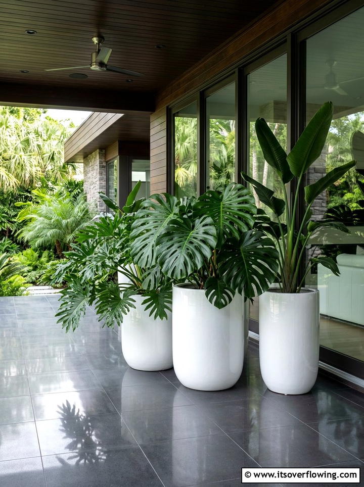 White glossy planters - 25 front porch ideas with tall planters