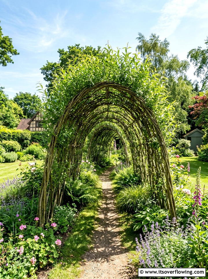 Willow Tunnel - 25 garden ideas for kids