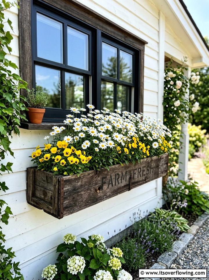 Window Box Planter - 25 upcycled garden ideas with old crates