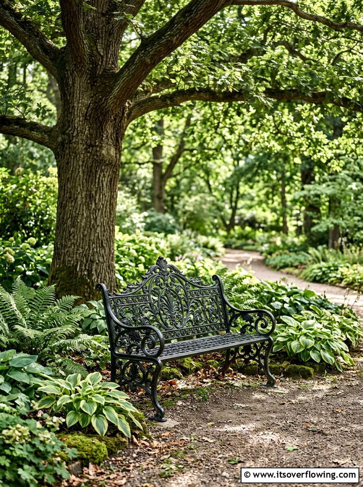 Wrought iron garden bench - 25 garden ideas for english style